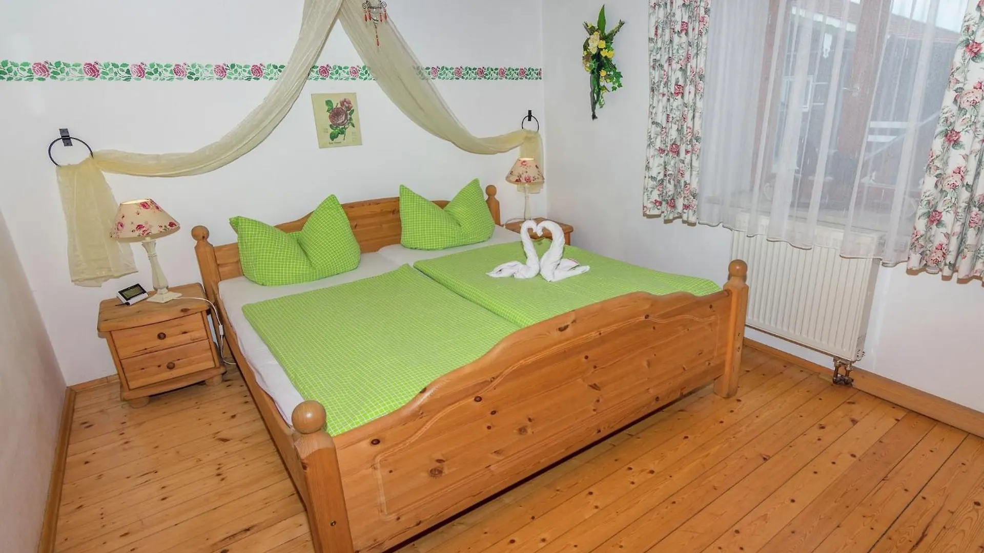 Alluring Holiday Home In Ubersee With Whirlpool