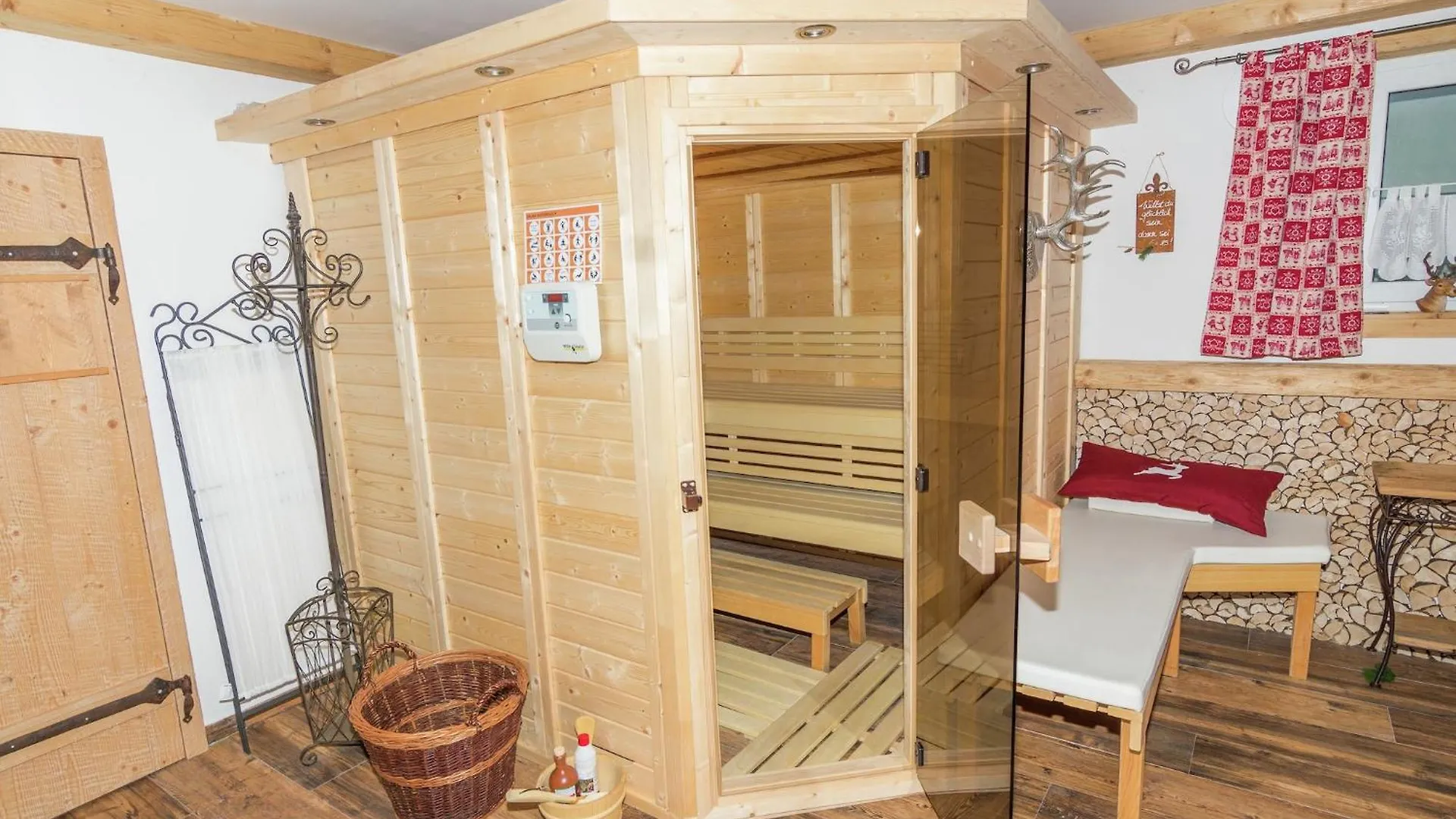Alluring Holiday Home In Ubersee With Whirlpool
