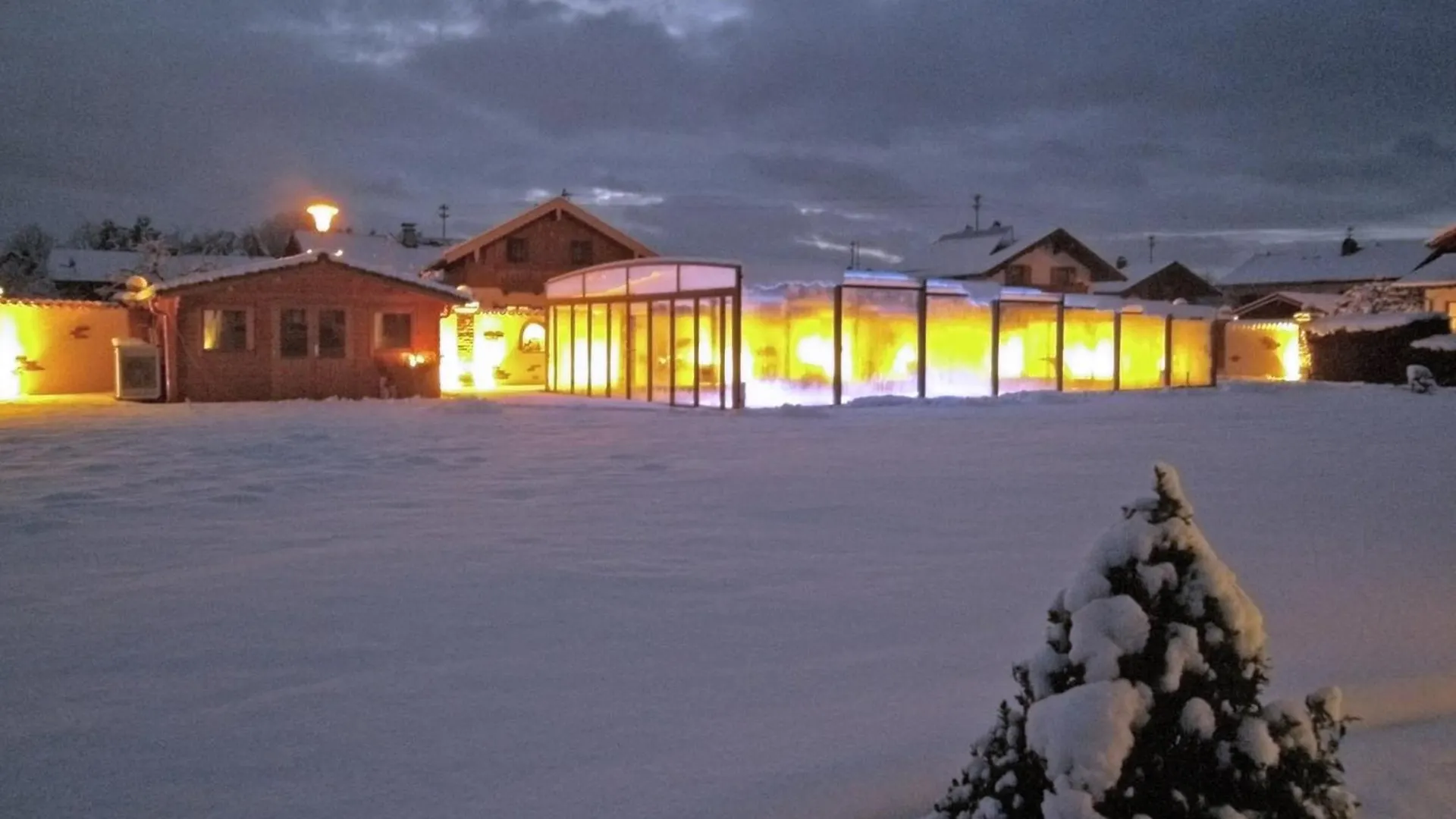 Alluring Holiday Home In Ubersee With Whirlpool