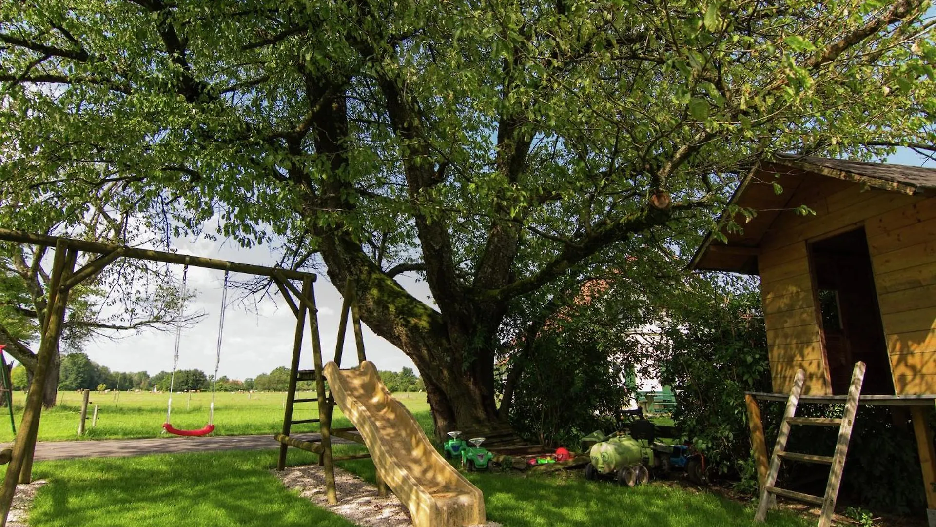 Alluring Holiday Home In Ubersee With Whirlpool