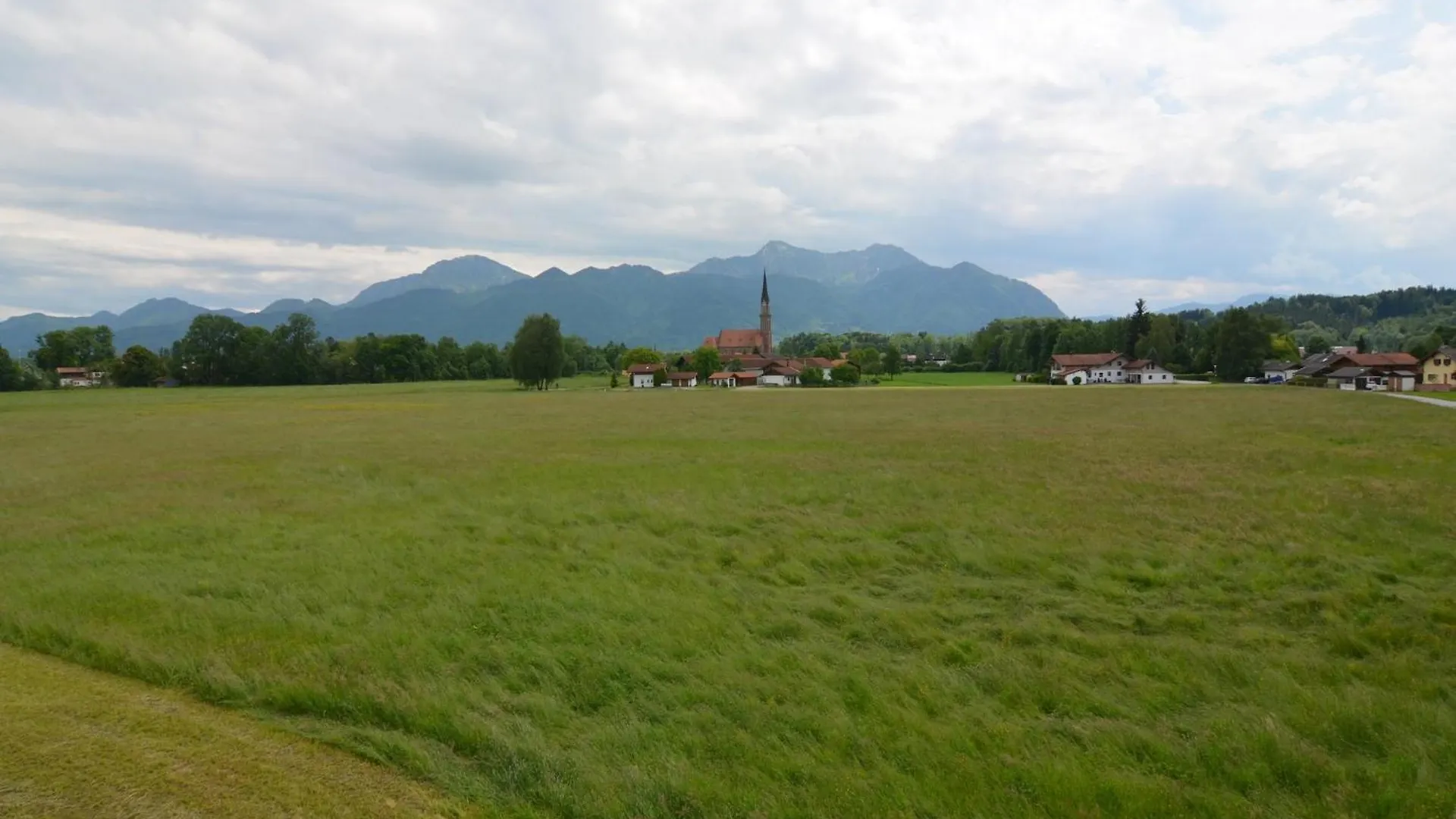Alluring Holiday Home In Ubersee With Whirlpool 0*,