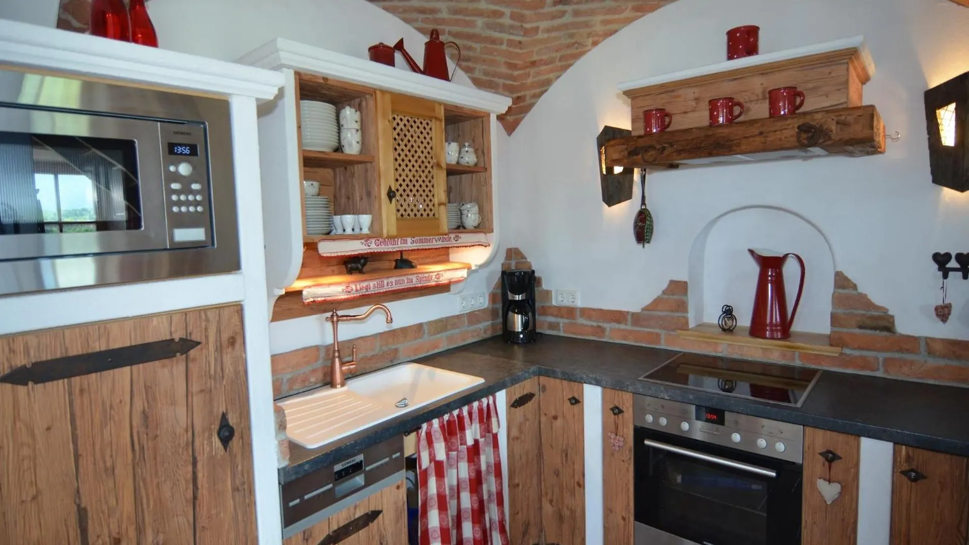 Alluring Holiday Home In Ubersee With Whirlpool